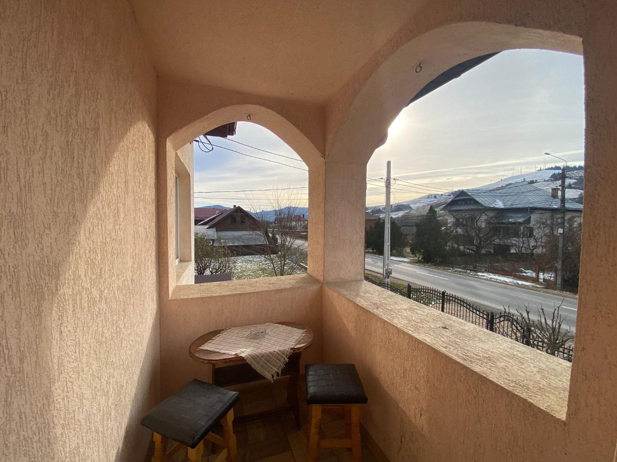 Casa Irina Hotel Mînăstirea Humorului Exterior foto